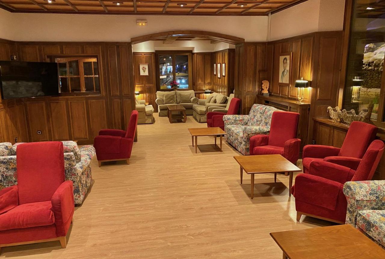 Hotel Lacreu Salardú Esterno foto