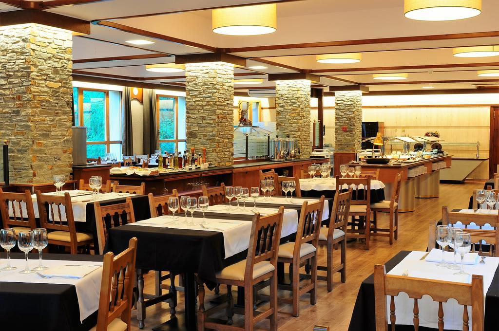 Hotel Lacreu Salardú Esterno foto